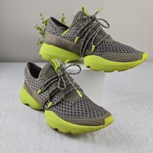 Sorel Kinetic Breakthru Lace Up Sneakers Womens Size 9.5 Olive Green Neon Yellow